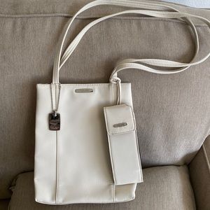 Nine West hand bag with sun glasses case